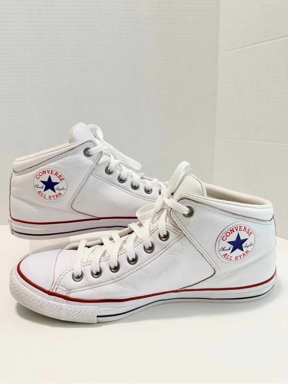 Converse Chuck Taylor All Star Leather High Top White Men’s 12 Women’s 14